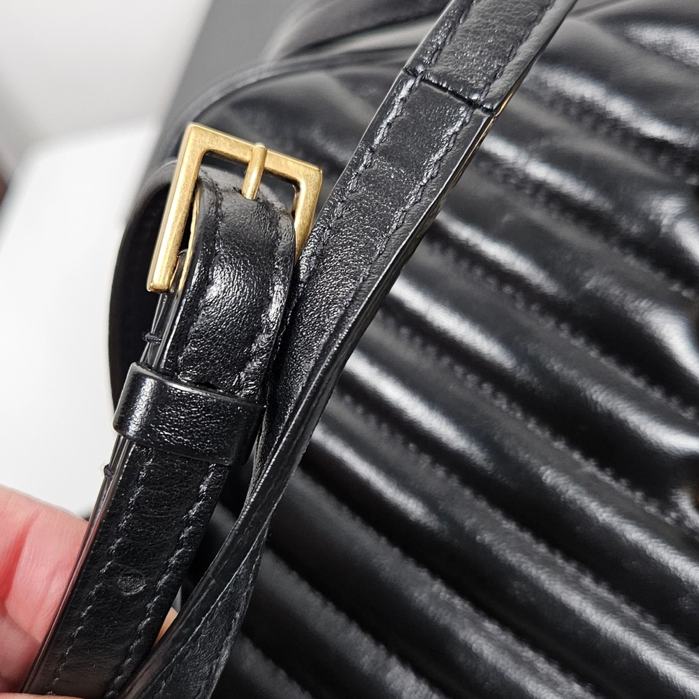 YSL Lou camera bag Vitello black quilted with box, dust bag, etc.. FIRM no b… - Picture 6 of 16